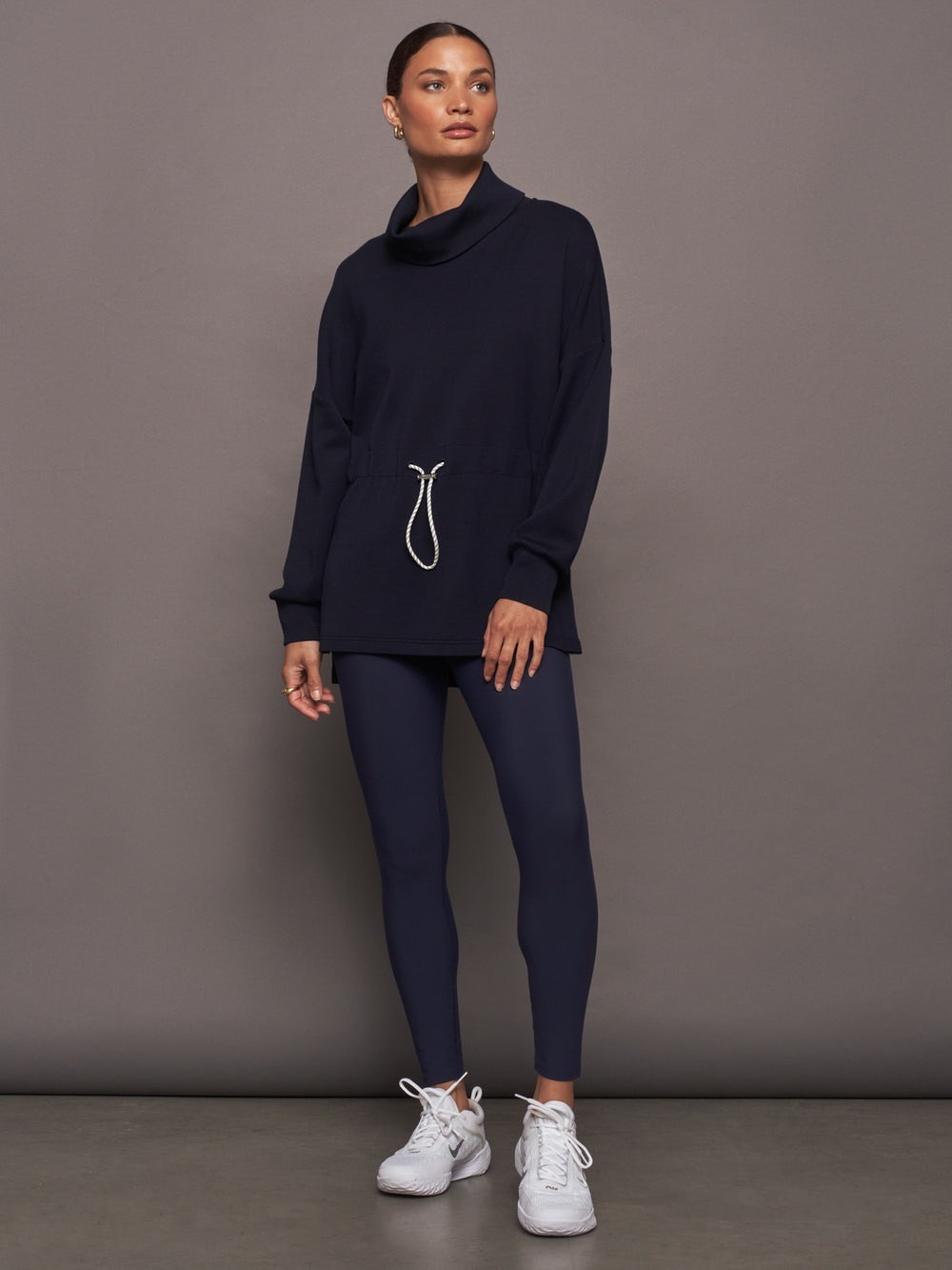 Varley Navy Blue Freya Sweat Pullover Top - Picture 13 of 13